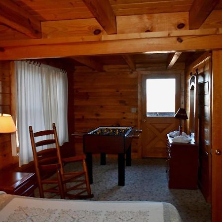 Cabin Fever Villa แกตลิงเบิร์ก ภายนอก รูปภาพ